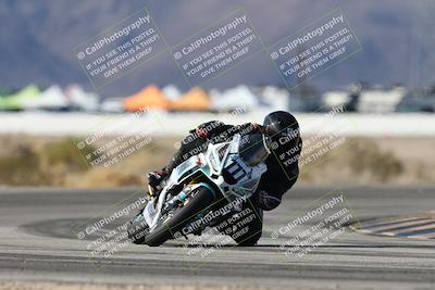 media/Dec-07-2025-CVMA (Sun) [[3e7d2de5dc]]/Race 7-Formula Lightweight Twins Shootout/